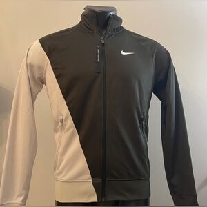 Men’s Nike Sportswear Swoosh Track Jacket, Size Small